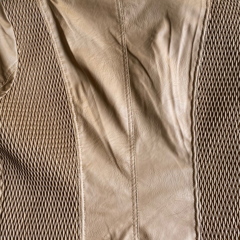 Leather jacket - Picture 3 of 5